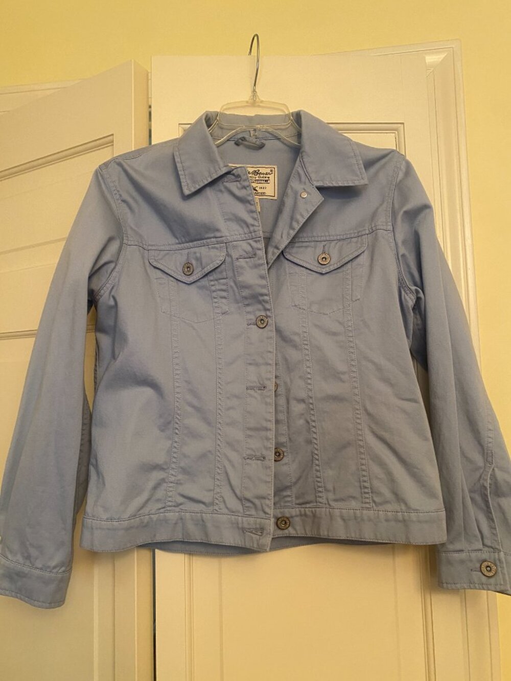 Vintage XS light blue 1990s Eddie Bauer jacket